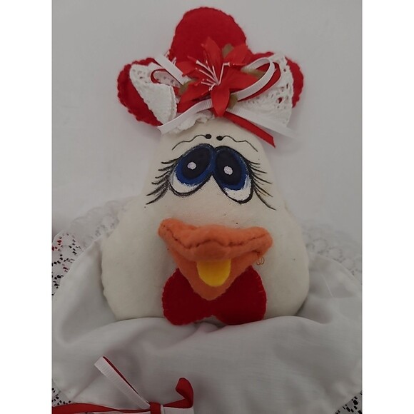 Vintage Handmade Mother Hen and Chick, 23” Long With “Dress Pouch” Hand Covering - Picture 6 of 13